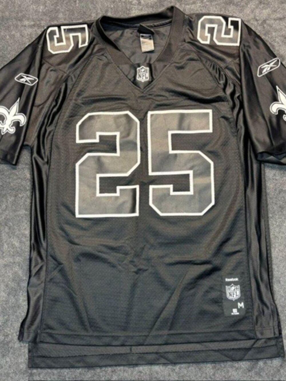 Reggie Bush Reebok Mens Medium Black Out Jersey
